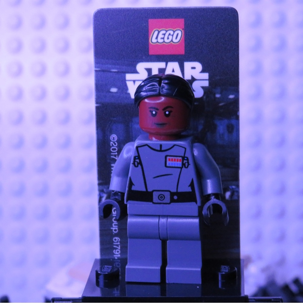LEGO VICE ADMIRAL SLDANE FIGURE